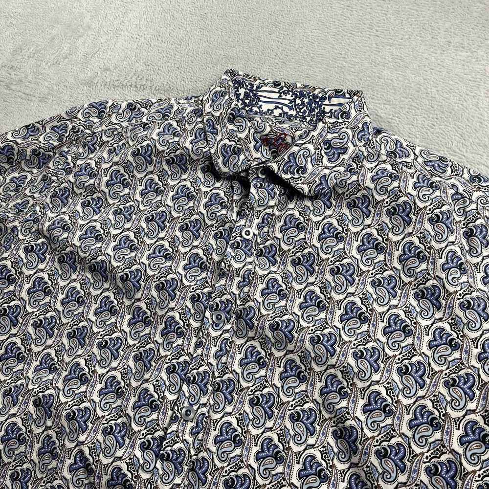 Robert Graham Classic Paisley Embroidered Blue Abstract SS Shirt Size Medium